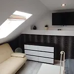 Krys Apartman *